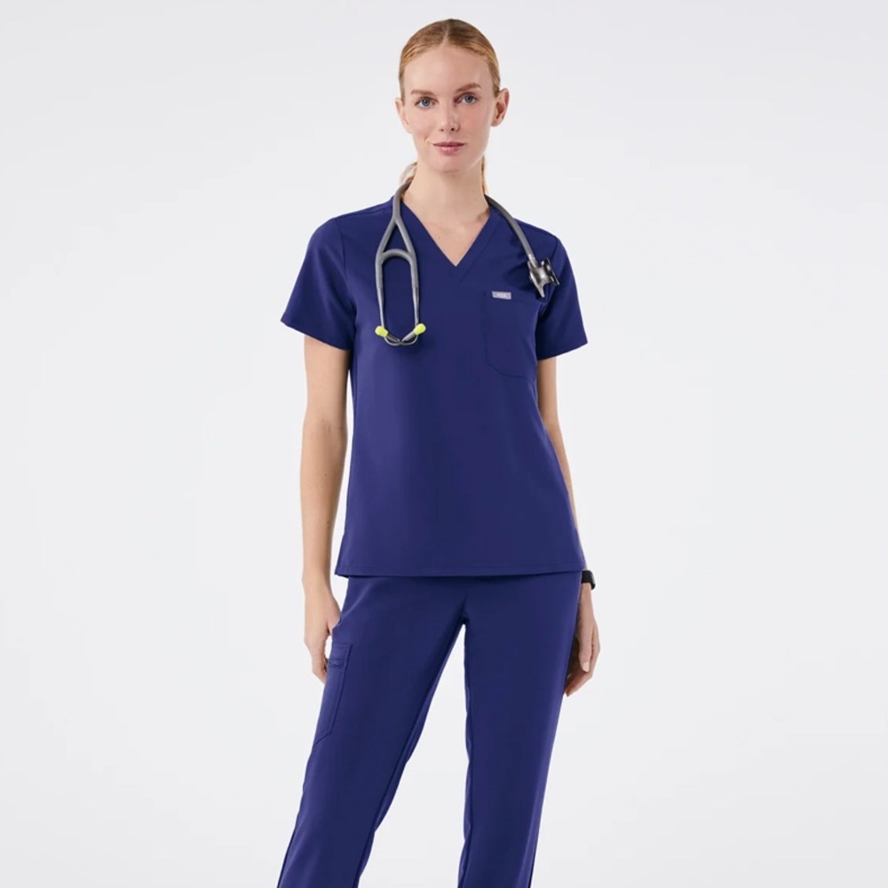 Fig Catarina one pocket scrub top women's nurse scrub top navy blue size XL